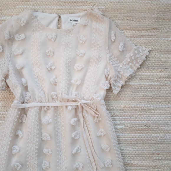 & Merci Cream Textured Pom Pom Swiss Dot Dress with Ruffle Hem Size M EUC - Picture 3 of 15